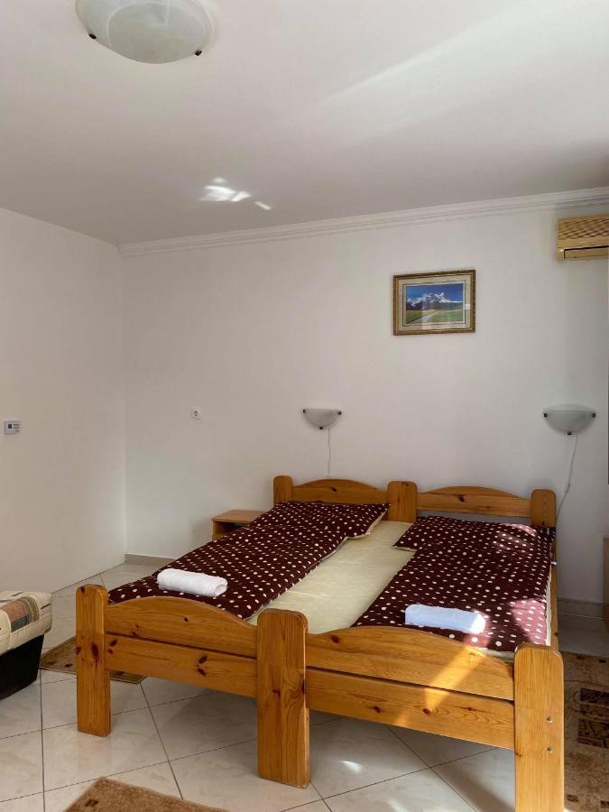 Birta Apartman Hajdúszoboszló Zewnętrze zdjęcie